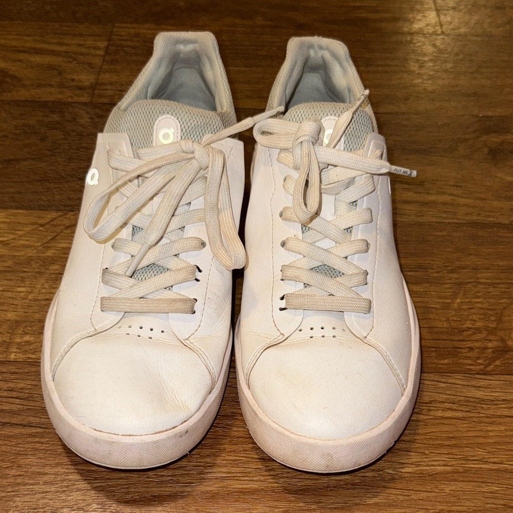 On Running Women's Sneakers - White and Cream